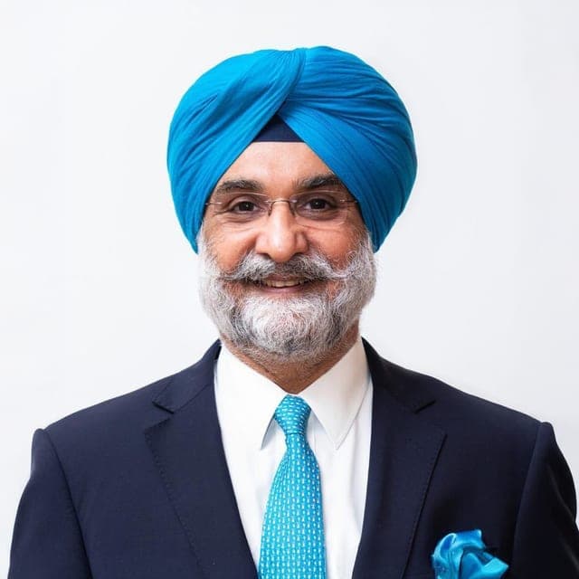 Official portrait of Sardar Taranjit Singh Sandhu, Lieutenant Governor of Delhi.